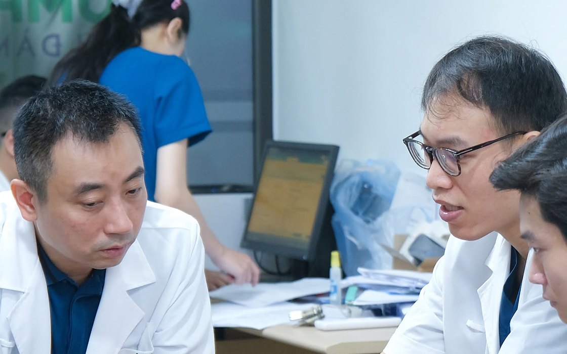 Có những lần tôi khuyên khách hãy khoan đã